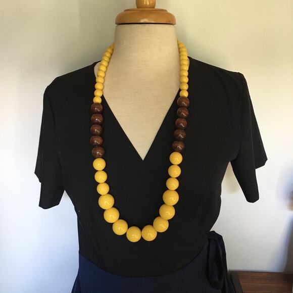 Massive chunky yellow and dark brown beaded necklace, graduated - Picture 2 of 8